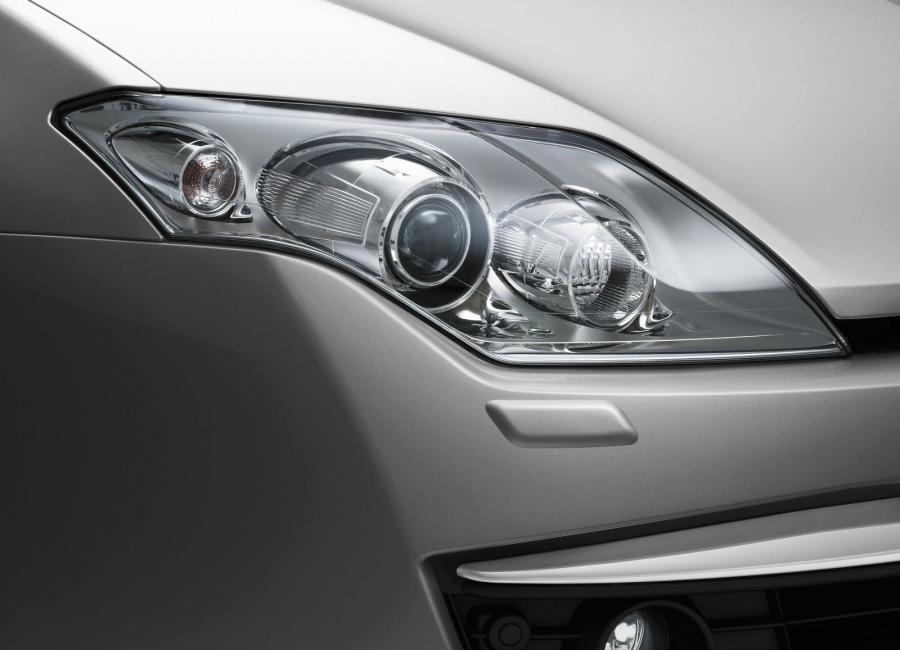  Renault Laguna III 2007 года  (фото 32 из 92)